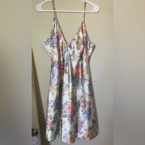 Private Luxuries Floral Satin Mini Dress with Slit Luxurious Quality/Cut Sz L